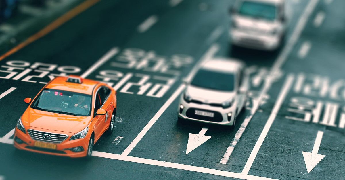 Cars in South-Korean road