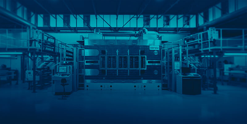 Versiv double belt press in navy-teal colour scheme